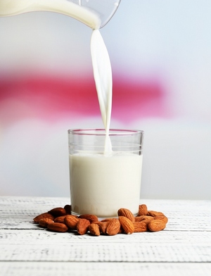 laptele vegetal alternativa la laptele de origine animala