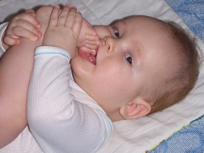 calmarea durerilor de dinti la bebelusi si copii 1