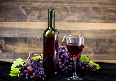 8 beneficii ale vinului roșu